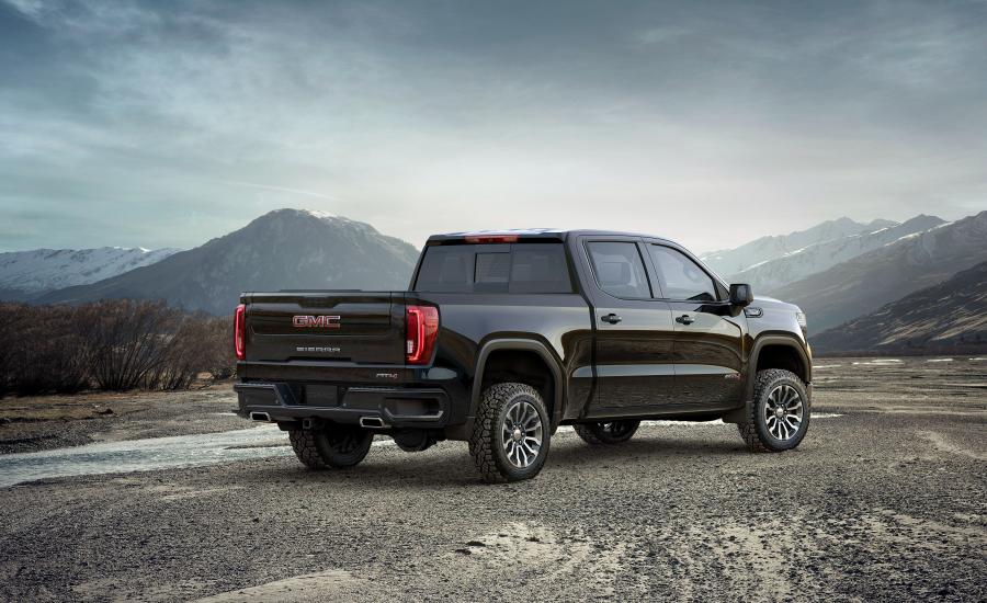  GMC Sierra AT4 Crew Cab 2018 года  (фото 2 из 40)